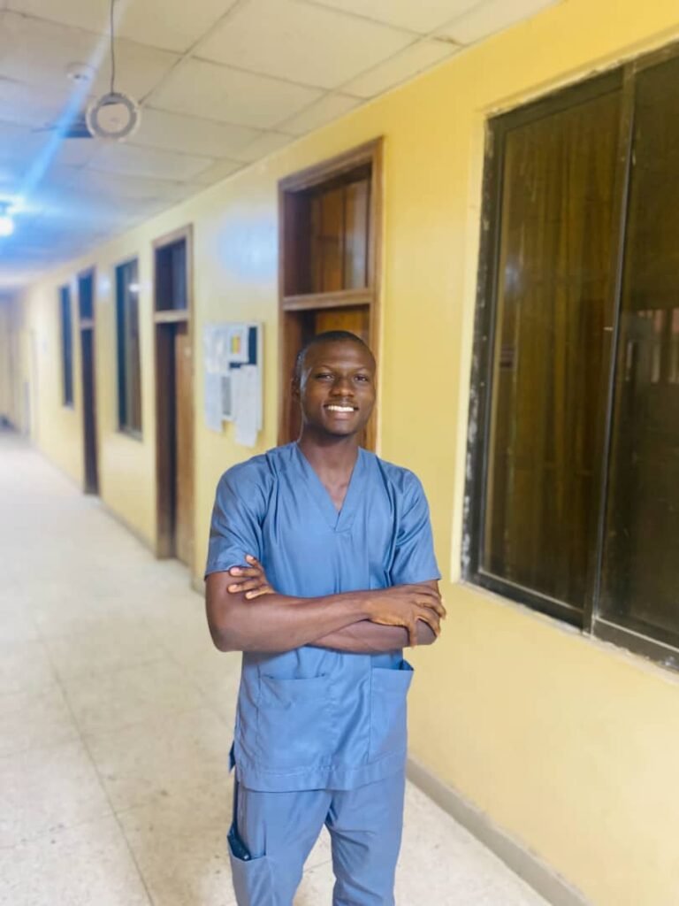 Abdulqudus on scrub following a regular day at Microbiology lab rotation.